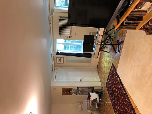 Rented by Downtown Realty Group LTD | media 43