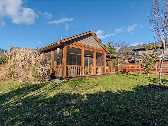 4th image of 7284 Lakefront Dr