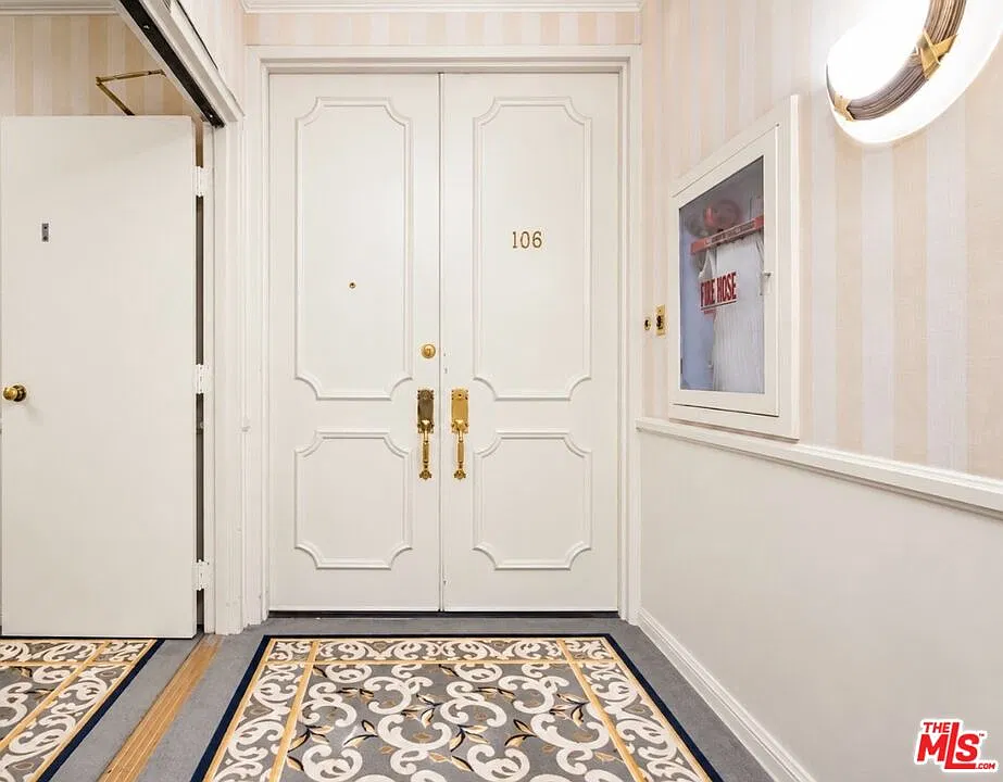 2 bed, 3.0 bath, 1520 sqft, $6,500 — Photo 3
