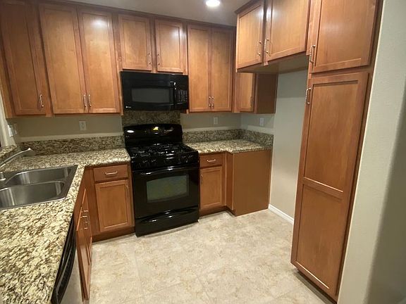 4th image of 28591 Herrera St