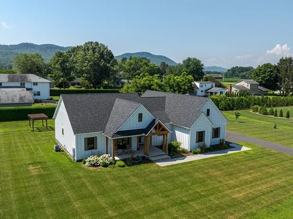 5 Adare Pl, Hadley, MA 01035