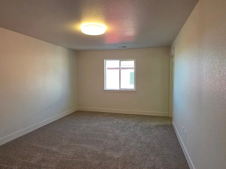 1026 Center Dr — Photo 30