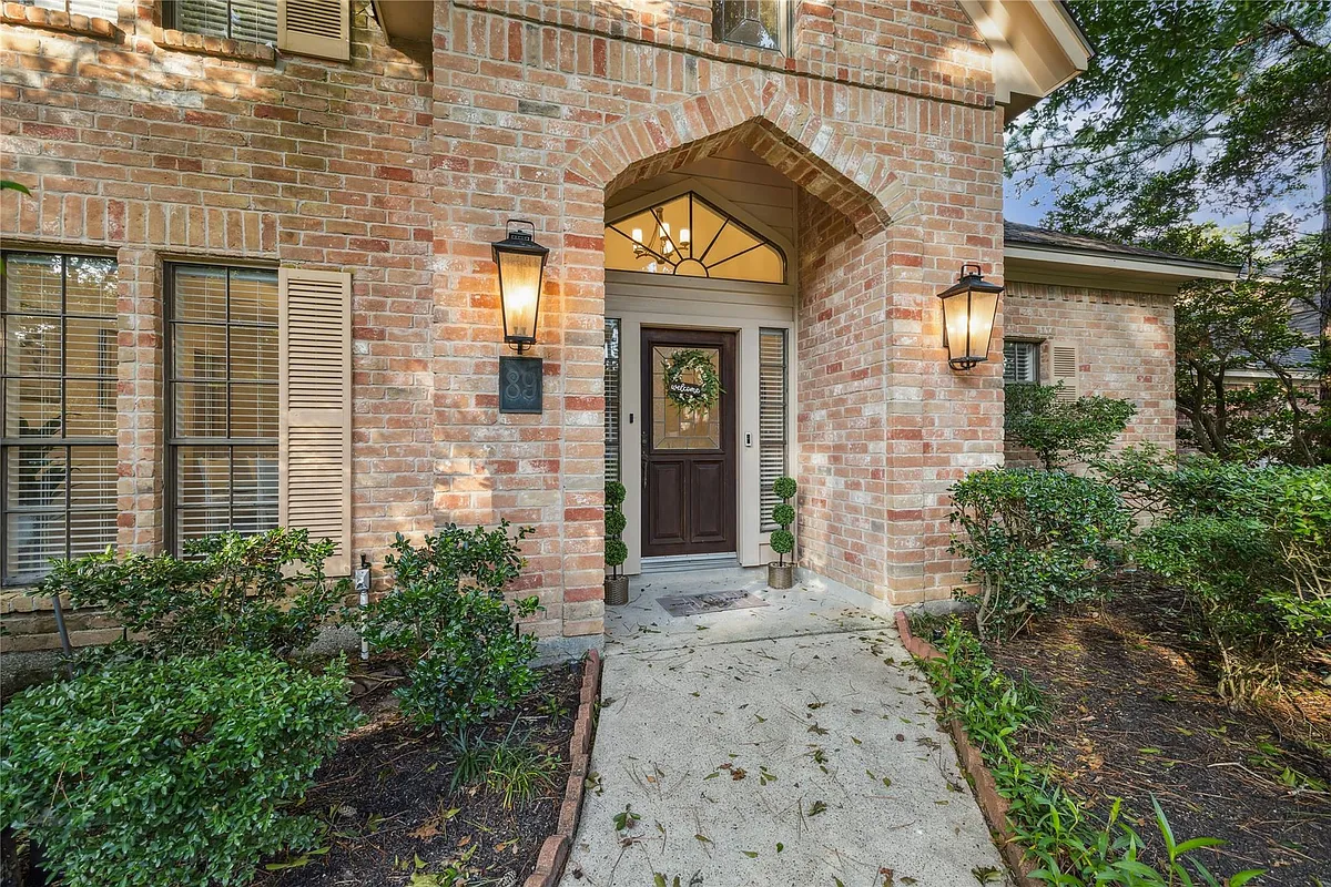 Building Photo - 89 Towering Pines Dr