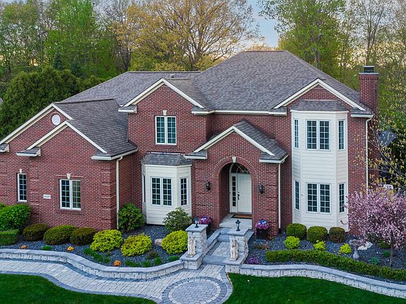 2nd image of 6137 Brookstone Ln