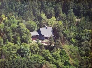 E10330 Luck Rd, Prairie Du Sac, WI 53578