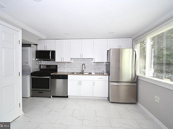 2nd image of 4023 Hollins Ferry Rd