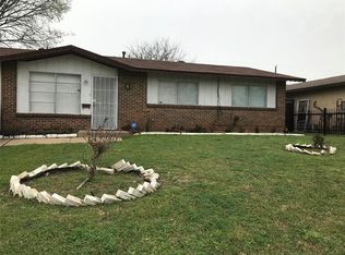 4585 Larue St, Dallas, TX 75211