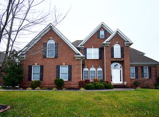 389 Leeward Way, Lenoir City, TN 37772