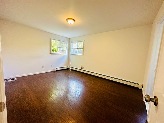 3rd image of 209 W Main St #1F