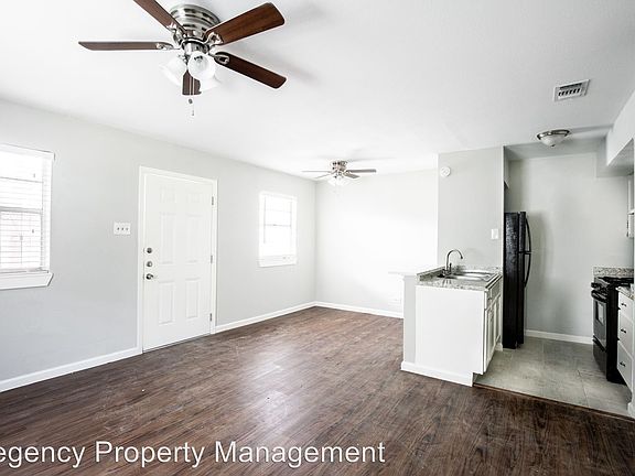 4th image of 711 E Carson St APT B1