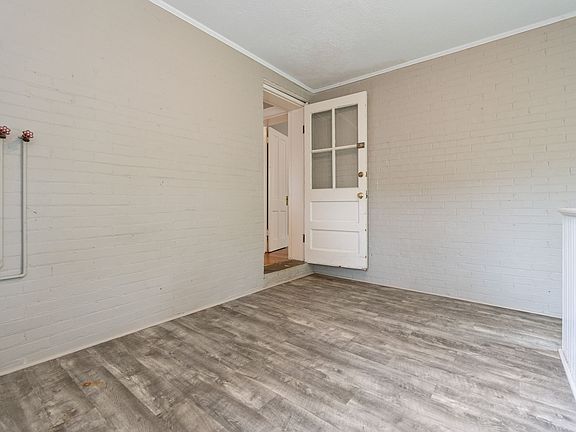 36-web-or-mls-2217 Grinstead Dr-36_05192023