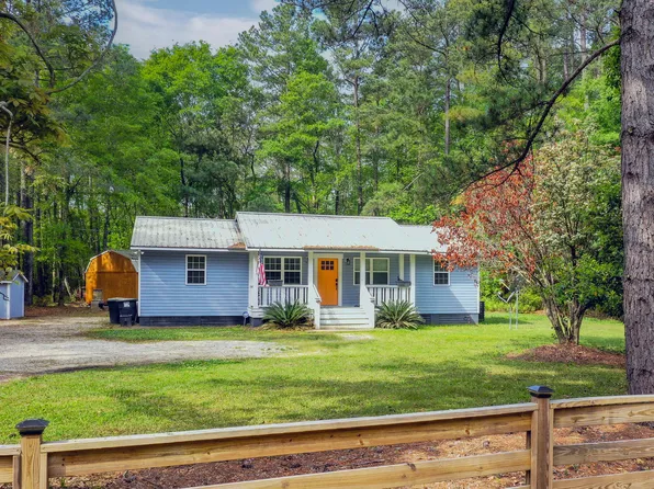 1033 Nash Rd, Ridgeville, SC 29472