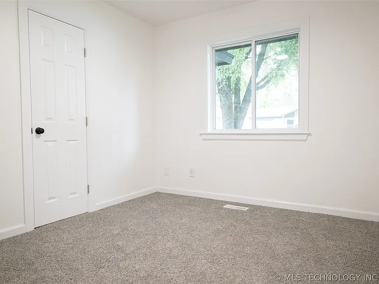 909 W El Paso Pl — Photo 11