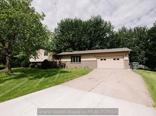 2130 Viking Pl, Grand Island, NE 68803