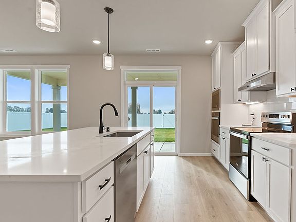 810 K ST NE by Aho Construction