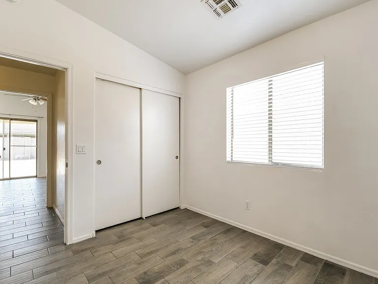 1153 W Diamond Ave — Photo 14