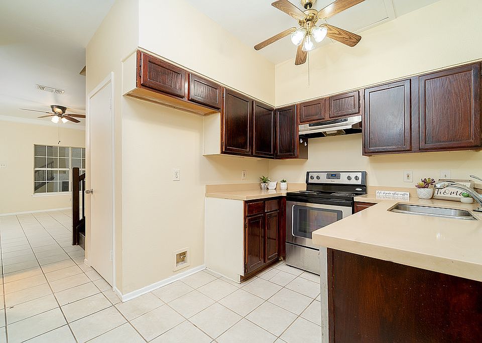 1913 Crossgate Park, San Antonio, TX 78247 Zillow