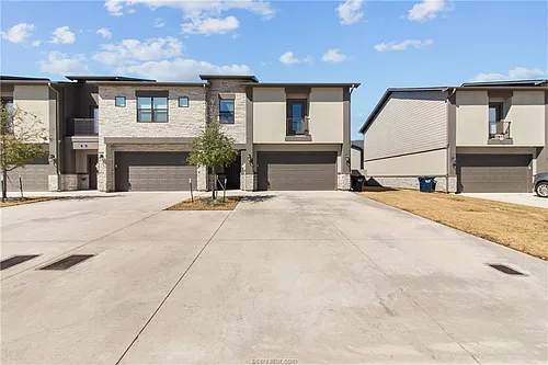 510 Momma Bear Dr Photo 1