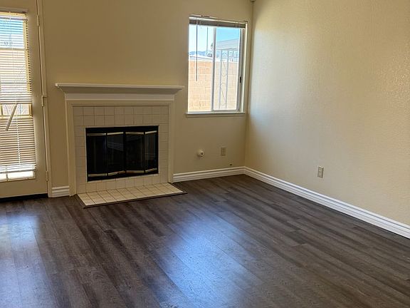 2nd image of 2622 Cypress St