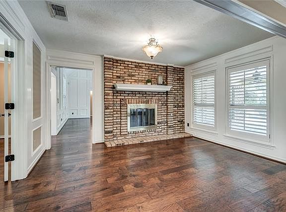 2nd image of 808 Saddlebrook Dr N