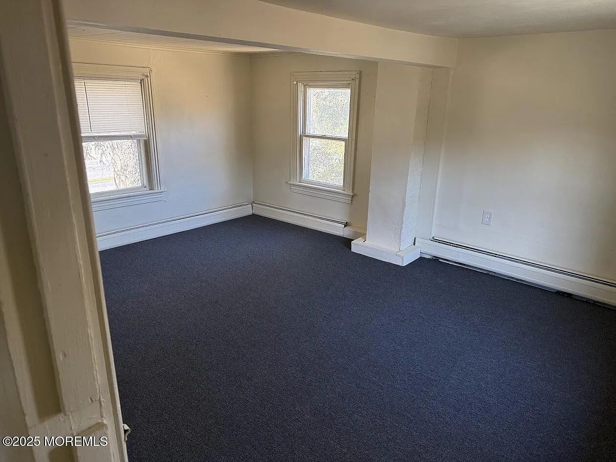3 bed, 1176 sqft, $2,500 — Photo 3