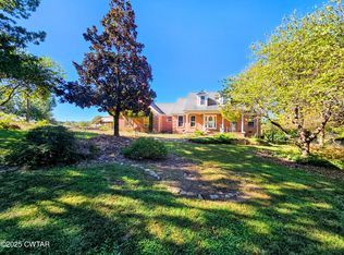 125 Hurts Chapel Rd, Jackson, TN 38301