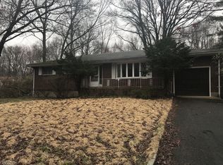 204 Dorsa Ave, Wayne, NJ 07470