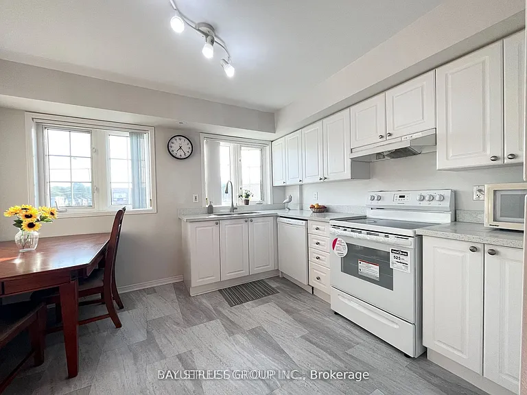 593 Kennedy Rd #4 — Photo 2