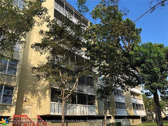 3rd image of 7081 Environ Blvd APT 138