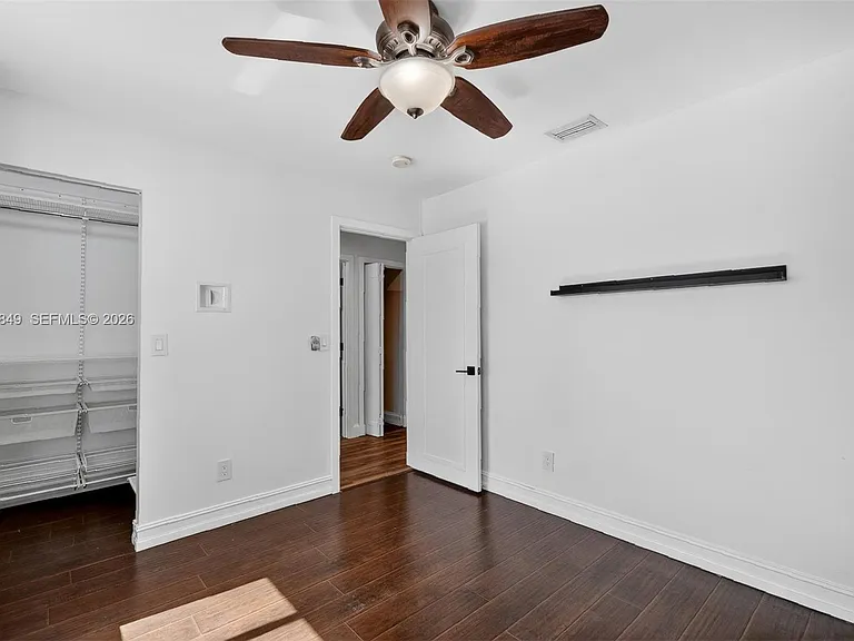 1603 W Harmony Lake Cir — Photo 45