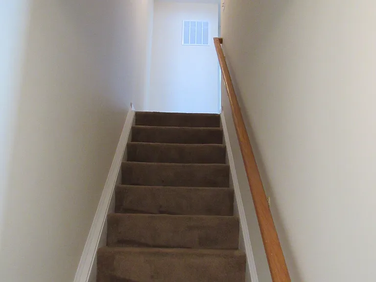 14835 Porterfield Dr — Photo 38