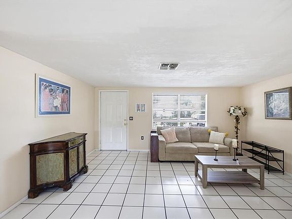 2nd image of 6037 MOOG ROAD