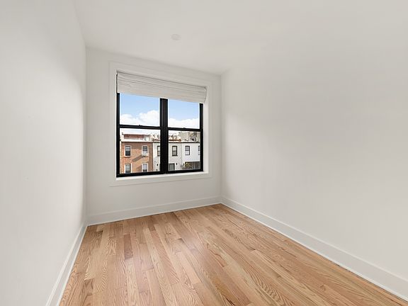 4th image of 1004A Putman Ave Unit B