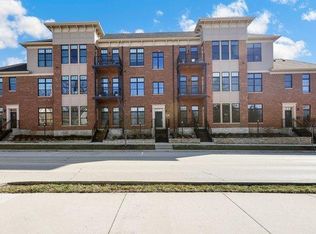 204 Campbell St #103, Valparaiso, IN 46383