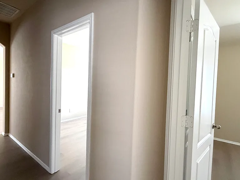 2774 Waterfall Ln — Photo 11