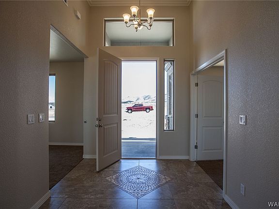 4th image of 2045 Cherokee Circle