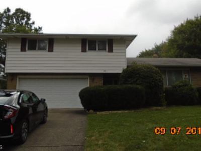 6511 Fairweather Dr, Middleburg Heights, OH, 44130