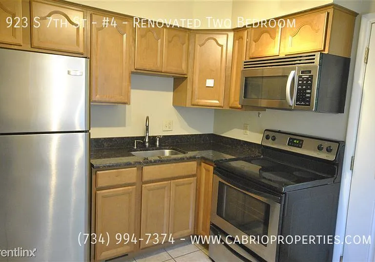 923 S 7th St — Photo 28