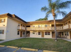 3721 SW 59th Ter, Fort Lauderdale, FL