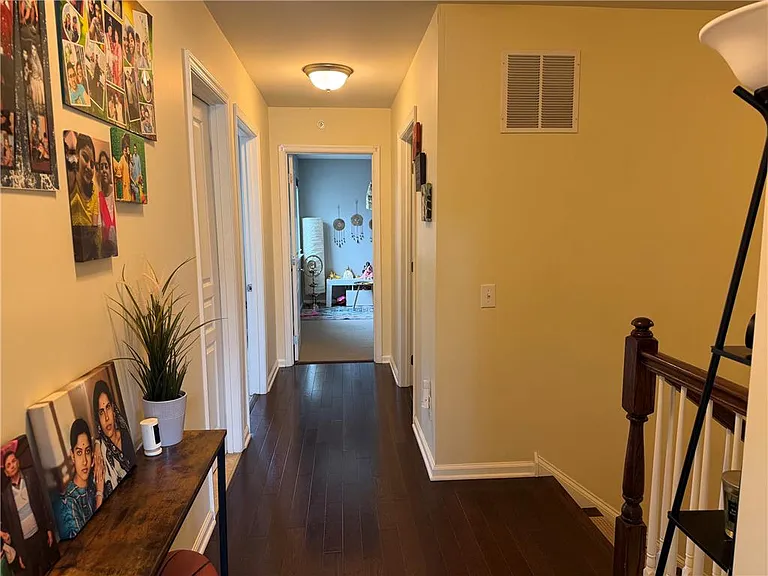 1428 Waterbury Rd — Photo 11