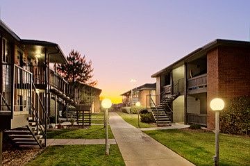 2nd image of 810 W Timber Creek Way APT 706