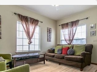 1469 Red Top Ln, Minooka, IL 60447