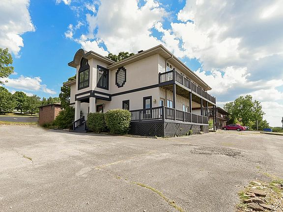 2nd image of 4 Kissee Ave #2