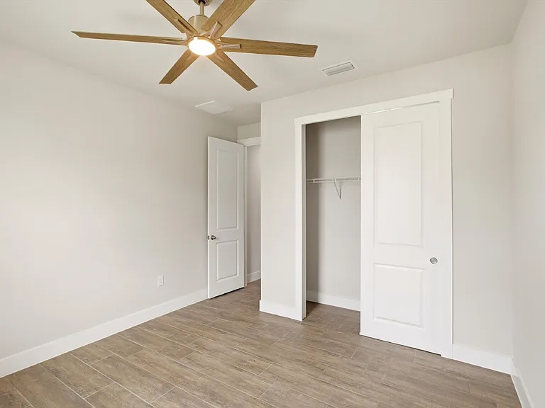 3518 NE 21st Pl — Photo 21