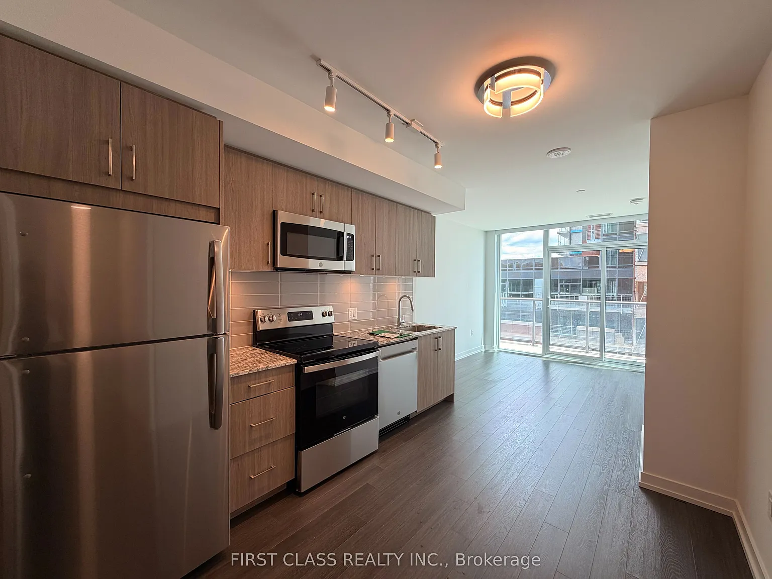 2 bed, $2,350 — Photo 2