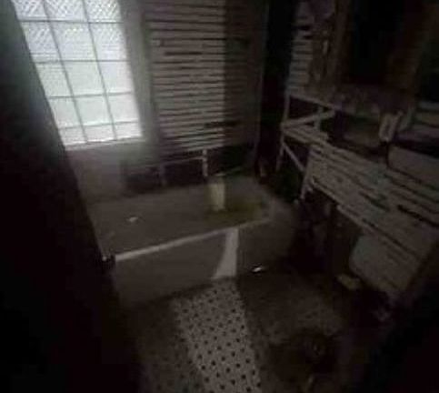 5th image of 5417 S Sacramento Ave