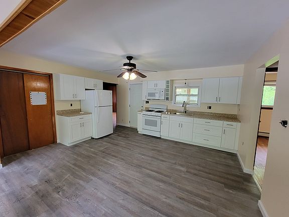 3rd image of 275 Foordmore Rd #10989206