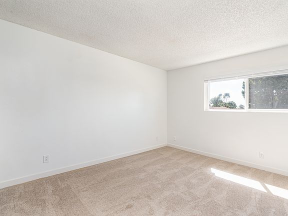 3rd image of 417 W North Ave #100
