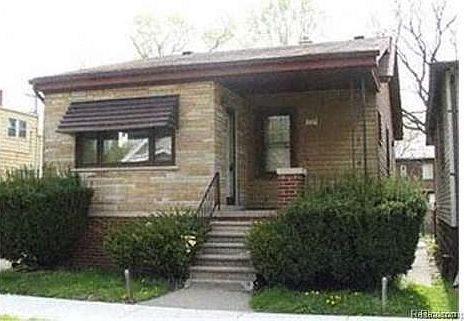 2nd image of 257 Richter St