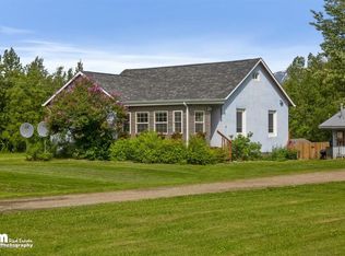4751 N Palmer Fishhook Rd, Palmer, AK 99645